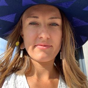 Meet your Posher, Brittney